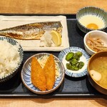 Nikudofu to Lemon Sour Taishu Shokudo Yasubee Kameido Ten - さば塩焼き定食（ごはん大盛り）生卵トッピング