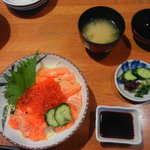 おか半 総本店 - 海鮮丼