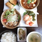 Asian Dining En - 4種プレートランチ1518円