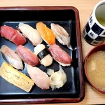 いこま寿司 - サービスランチ(一人前半・800円～海老チェンジ)