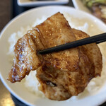 麺飯家龍門 - 回鍋肉定食　豚肉が香ばしくご飯がススム!!