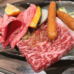 焼肉 出芽金 - 料理写真:ファミリー盛り