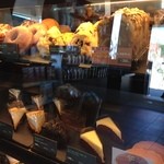 Starbucks Coffee Fukuoka Shingu Ten - フードも有るんだよ