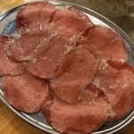 Taishu Horumon Yakiniku Kemuriki Gifu Ekimae Ten - とろタン