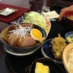 Kui Dokoro Banshakuya Kagura - 今日の一鉢は大根の煮物です。