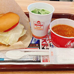 Wendy'sFirst Kitchen Nijuroku Izumisano Yasumatsu Ten - おしぼりはセルフで