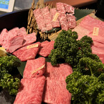 焼肉 たまゆら - 和牛桶盛合せ 500g ¥5500