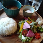 Hatcho no Yu - カレー (今は、カレーかピザのどちらかから選ぶの)