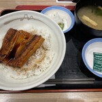 Matsuya Hatsuishi Ten - (料理)松屋のうな丼 ライス並盛