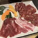 炭火焼肉 七輪房 - 