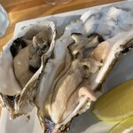 BAY OYSTER - 生牡蠣