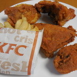 Kentucky Fried Chicken Itoyokado Nokendai Ten - 4ピース食べ比べセットｌポテト付