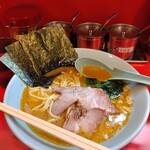 Yokohama Iekei Ramen Kogane Ya Kamoi Ten - ラーメン