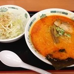 日高屋 - ピリ辛とんこつネギラーメン
540円