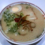 Isshoukenmen Kyobashi Minami Ten - とんこつラーメン