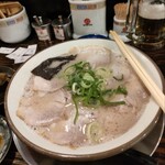 久留米 大砲ラーメン 天神今泉店 - 