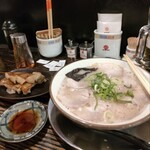 久留米 大砲ラーメン 天神今泉店 - 