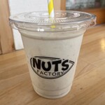 NUTS FACTORY - 梅田のバナナジュース　500円！