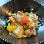 ChineseBar＆Restaurant 漸 - 宮城県産牡蠣と渡り蟹の柚子塩炒め