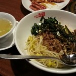 Yakiniku Goen Amagasaki Ten - ビビンバ（質より量?）