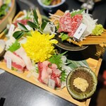 Kakurega Private rooms Sakura Himeji Ekimae Ten - 熊本気分で馬刺し