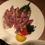 Ichigo - イベリコ豚のたたき。
                        うっかり数枚食べてしまった後に、慌てて撮影(笑)