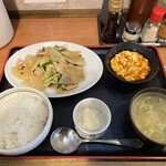 麺飯菜館 じょうじょう - 日替り 豚バラ大根炒め