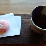 夢乃井庵　夕やけこやけ - ウエルカムのお菓子とお茶