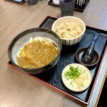 手打ちうどん 大蔵 - カレーうどん、とりめし