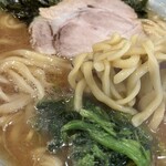 横浜家系ラーメン みと家 - 料理写真: