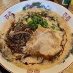 濃厚とんこつラーメン だるま一家 - 