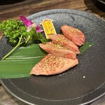 Kuroge Wagyu Ittogai Honkaku Wagyu Yakiniku Private rooms Seikouen Omiya Ten - 