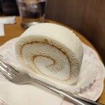 キー コーヒー クラブ - ミルキーロールケーキは何だか懐かしい味