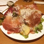 Pizzeria D'oro ROMA Daiba Ten - 生ハムとリンゴのサラダ