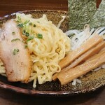 どん きさろく - 麺はこんな感じ