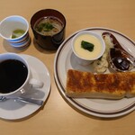 cafe SUNNY DAYS - ●ホットコーヒー（モーニングサービス付き）450円
                        （何も指定しないとマイルドコーヒーとなる）
                        
                        これってドリンク代だけの
                        モーニングサービスの量なのか❔
                        
                        しかも料理好きな方が作られているだろうな