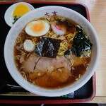 大吉 - ラーメンは単品で620円。