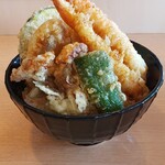 Seafood Dokoro Kaimon - 浜の八福天丼