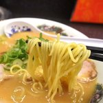 Osaka Fukuchan Ramen Yoshita Ten - 麺リフト～