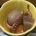 Seafood KITCHEN Gotchin - 里芋とイカの煮物