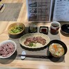 旬菜856 - 肩ロースステーキ定食（サラダ、豚汁は食べかけ）