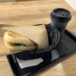 BECK'S COFFEE SHOP Ito Ten - BBQローストチキン