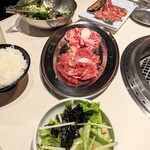 Tokyo Yakiniku Eight Kiba Honten - 