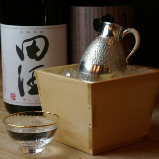 Over 20 types of sake! Limited edition Japanese sake that changes monthly. Wine delivered directly from the brewery! Shochu