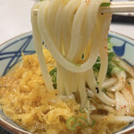 丸亀製麺 - 冷たい出汁スープに冷たいうどんが暑い日にはありがたい