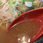 でんえんらーめん - スープは醤油の方が効いている。