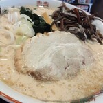 濃厚とんこつラーメン だるま一家 - 