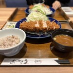 Tonkatsu Ma Maison Mozo Wander City Ten - ヒレカツ定食 中  43g増量中