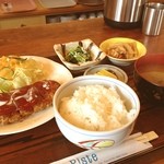 ピステ - 料理写真:ハンバーグ定食@1,300