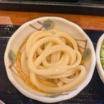 丸亀製麺 - トッピングのとろろと共に